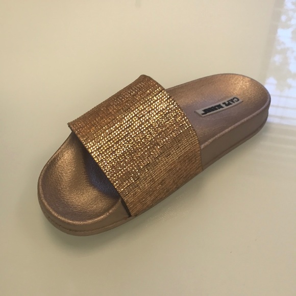 Rose gold rhinestone slides BNWT - Picture 3 of 3